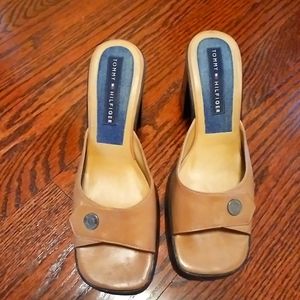 Tommy Hilfiger Tan & Black Stacked Heels.